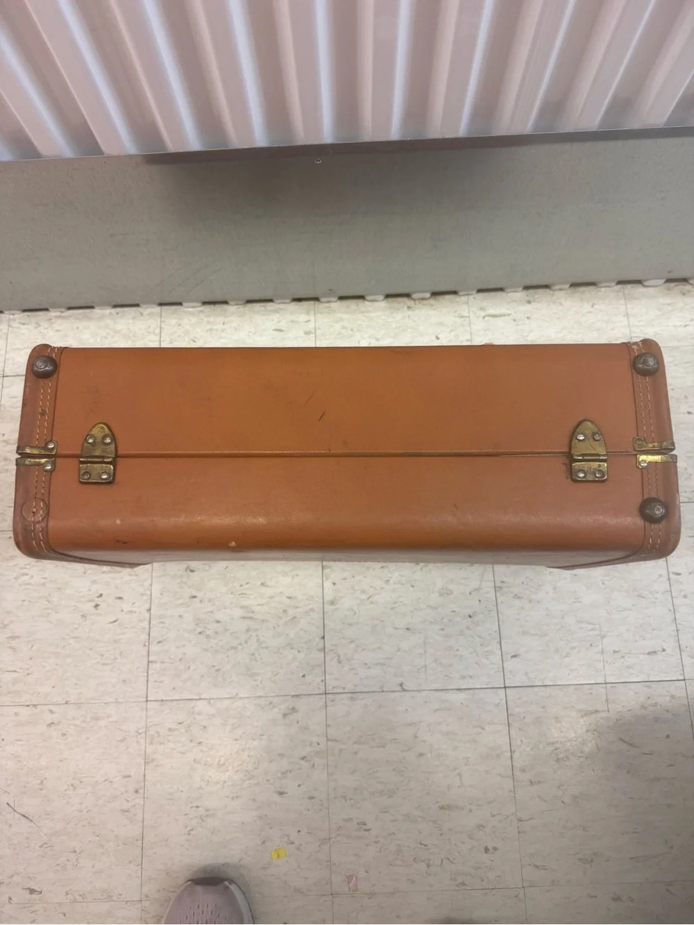 Classic Tan Leather Briefcase - Vintage Style